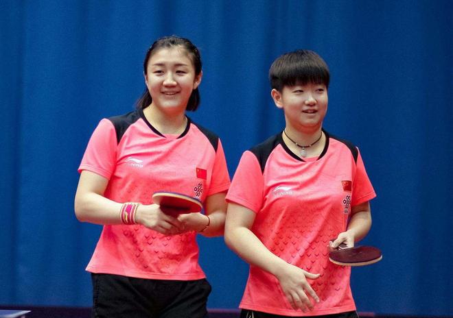 其承载的文 其承载的文